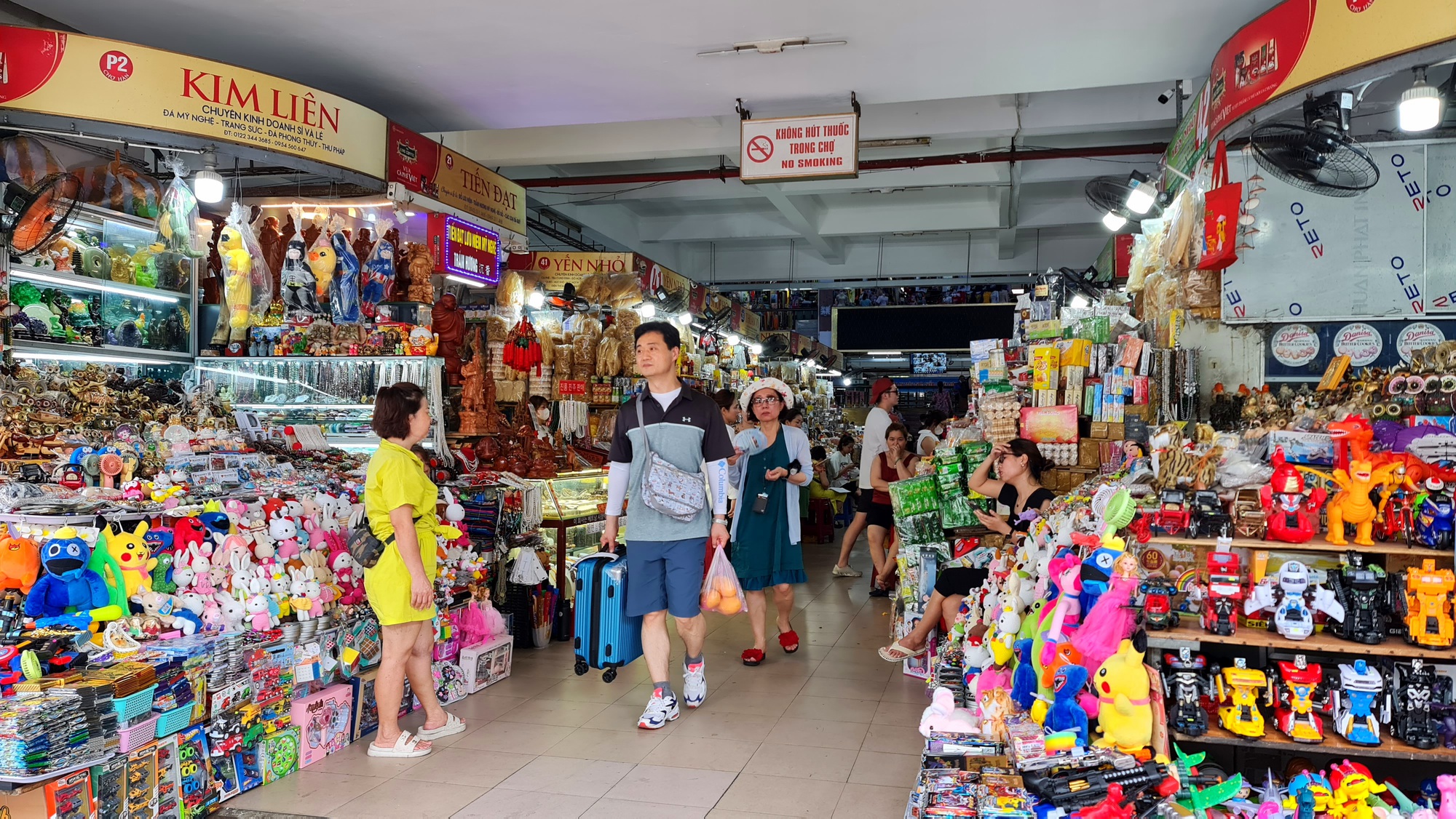 Chợ nước ngoài tại Đà Nẵng đón hàng ngàn khách du lịch mỗi ngày - Ảnh 7.
