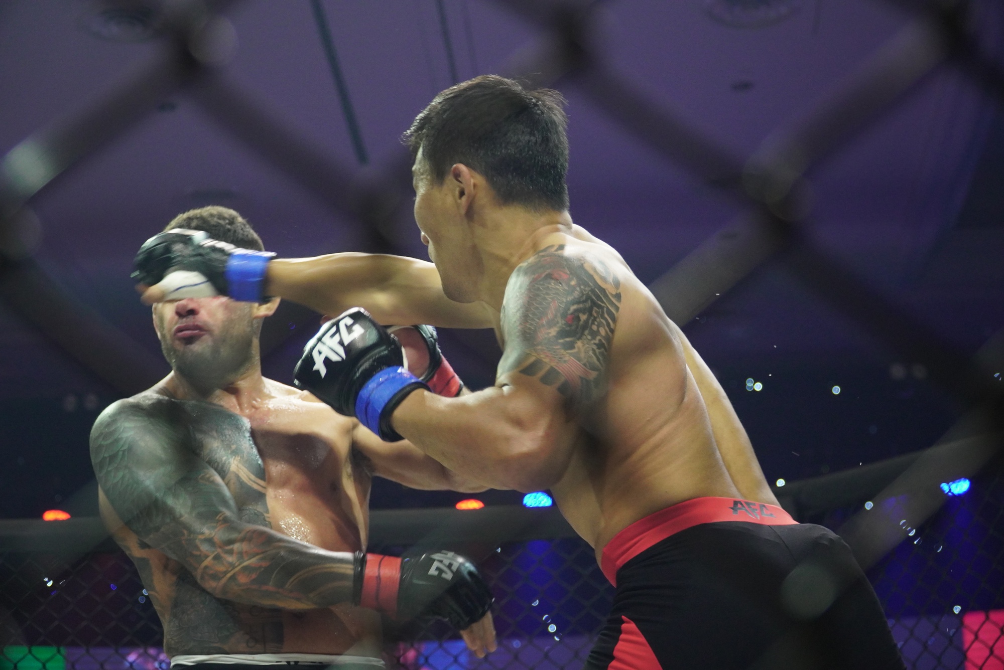 Robson Oliveira thắng knock-out đẳng cấp tại sự kiện MMA AFC 25 - Ảnh 6.