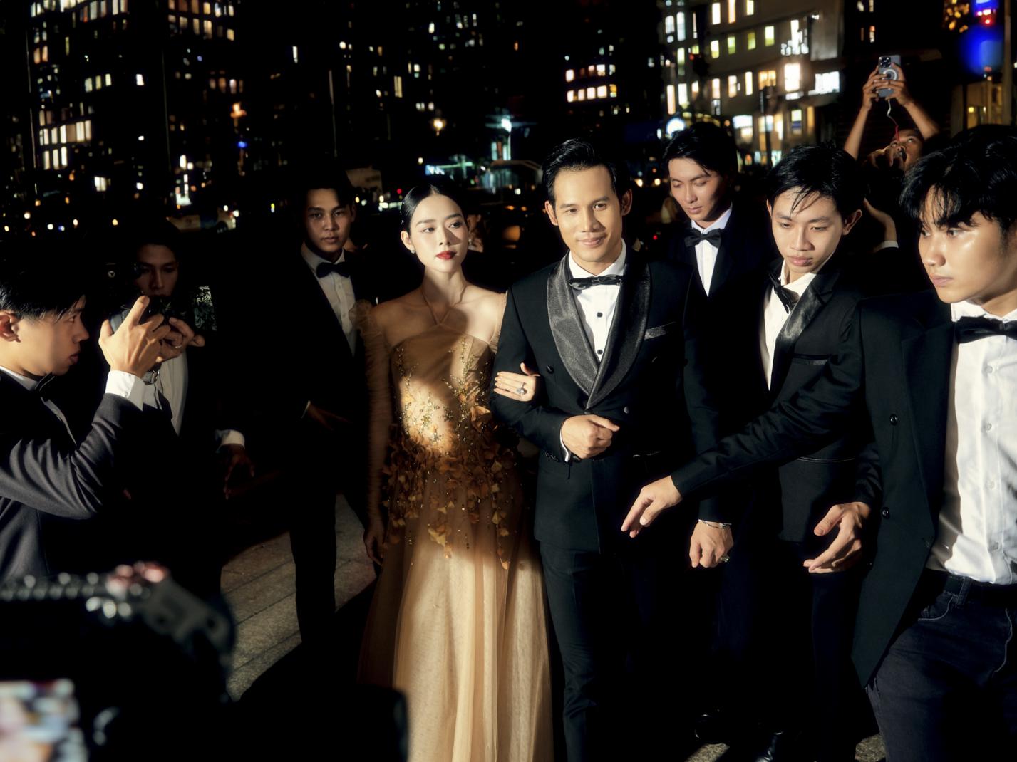 Thanh Thuc - Diep Bao Ngoc دست در دست می درخشد - عکس 2. Thanh Thức - Diệp Bảo Ngọc tay trong tay tỏa sáng - Ảnh 2.