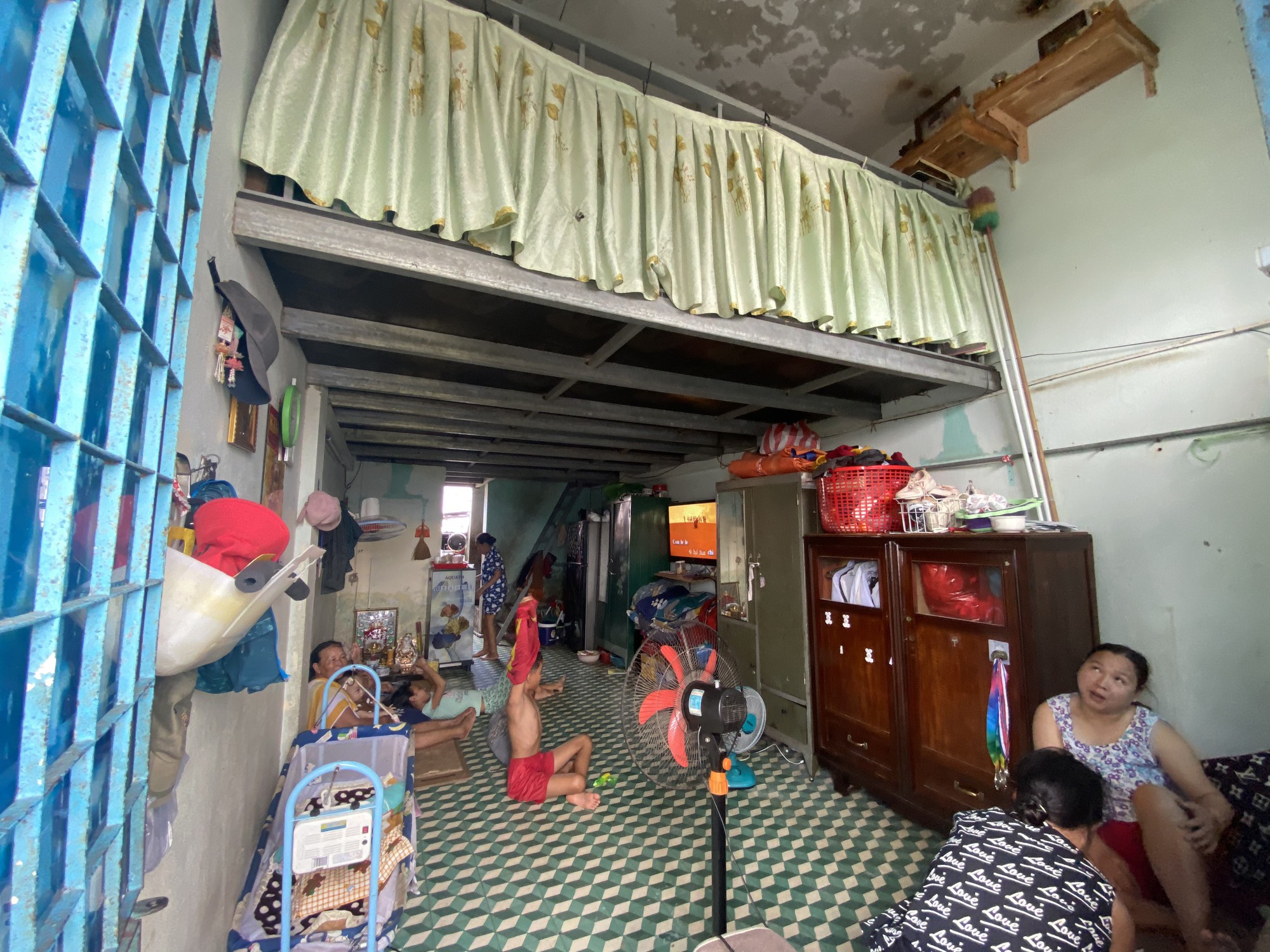 Cận cảnh chung cư ổ chuột ở Đà Nẵng - Ảnh 9.