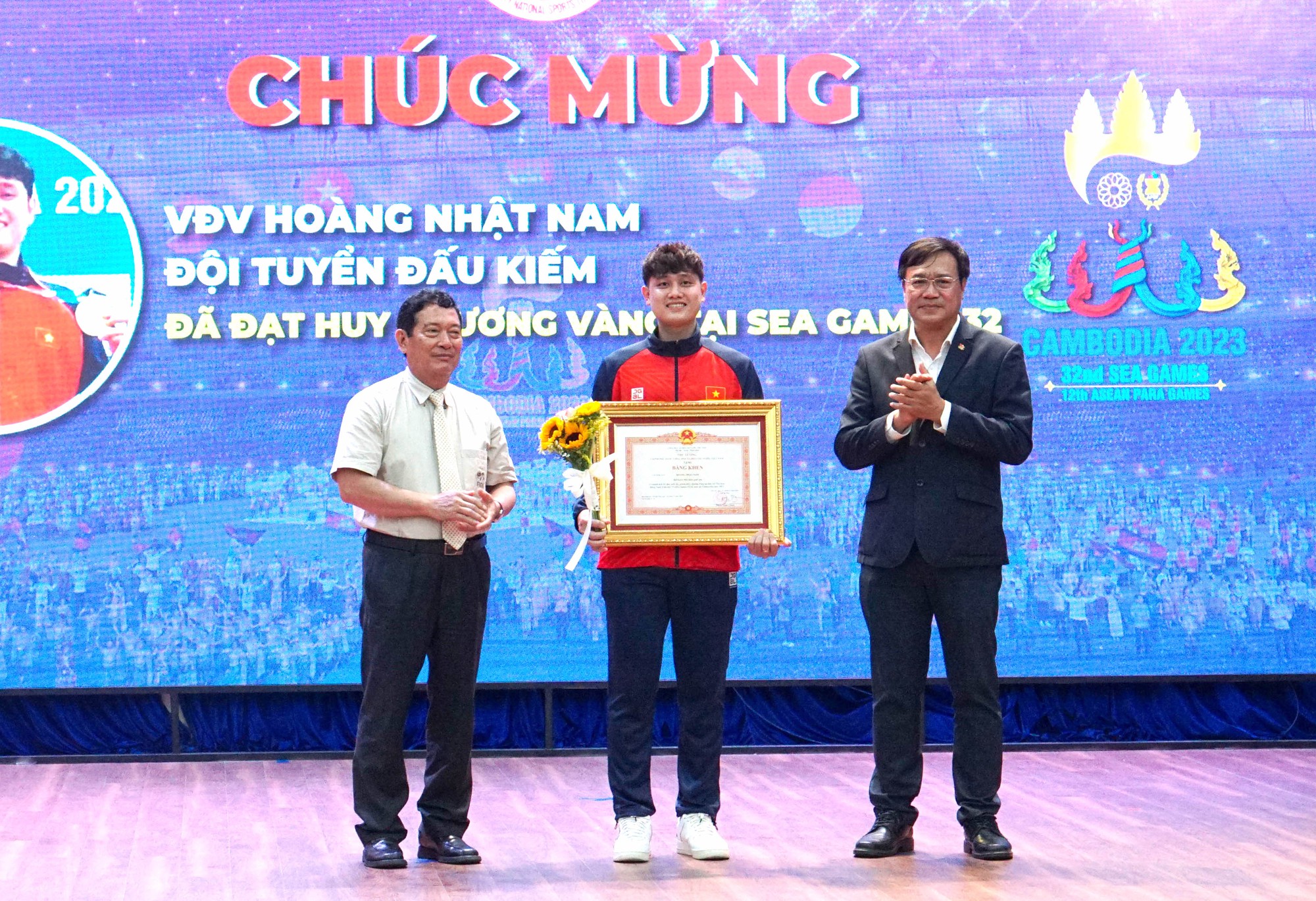 Tuyên dương HLV, VĐV dự SEA Games 32 và ASEAN Para Games 12 - Ảnh 5.