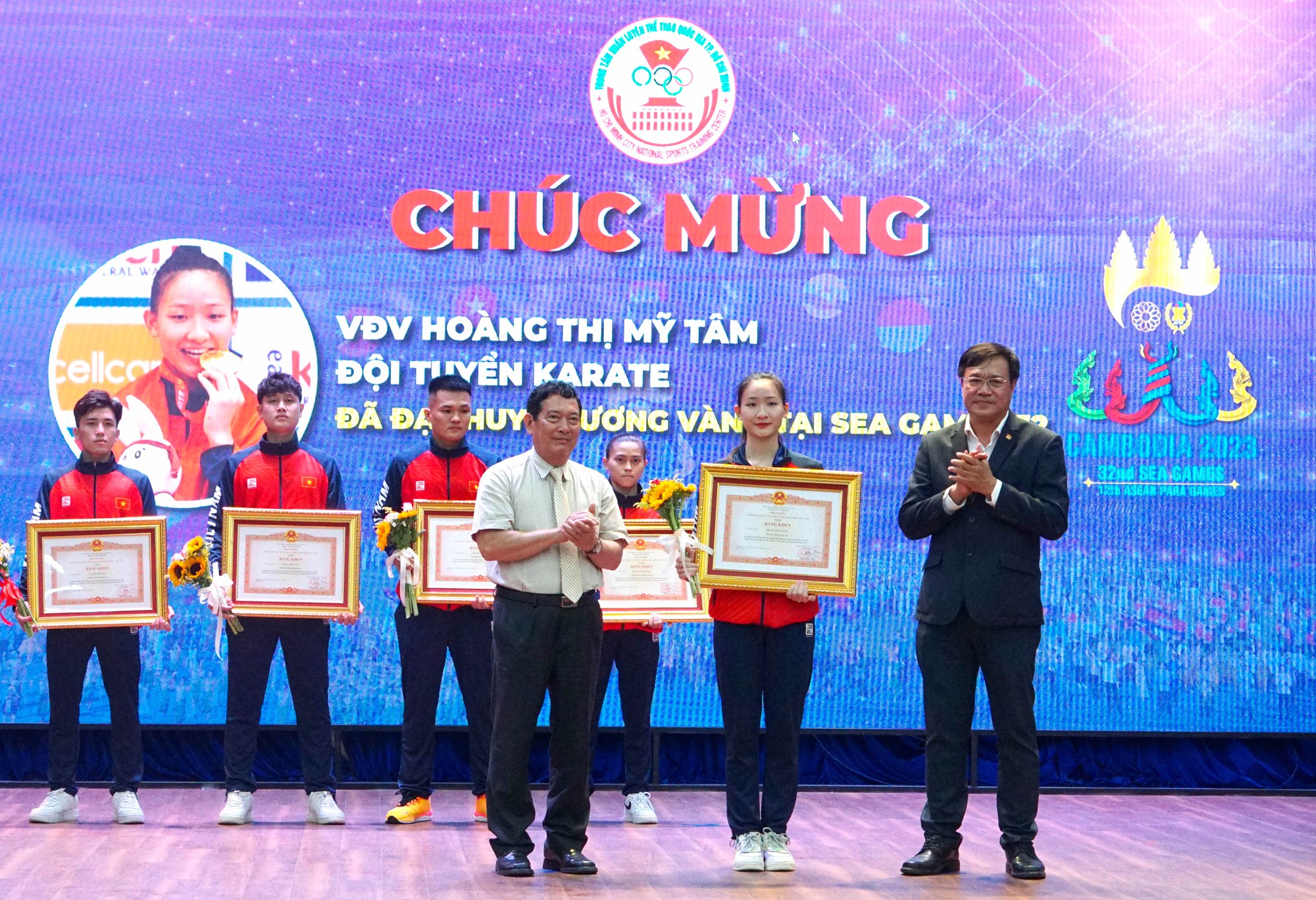 Tuyên dương HLV, VĐV dự SEA Games 32 và ASEAN Para Games 12 - Ảnh 4.