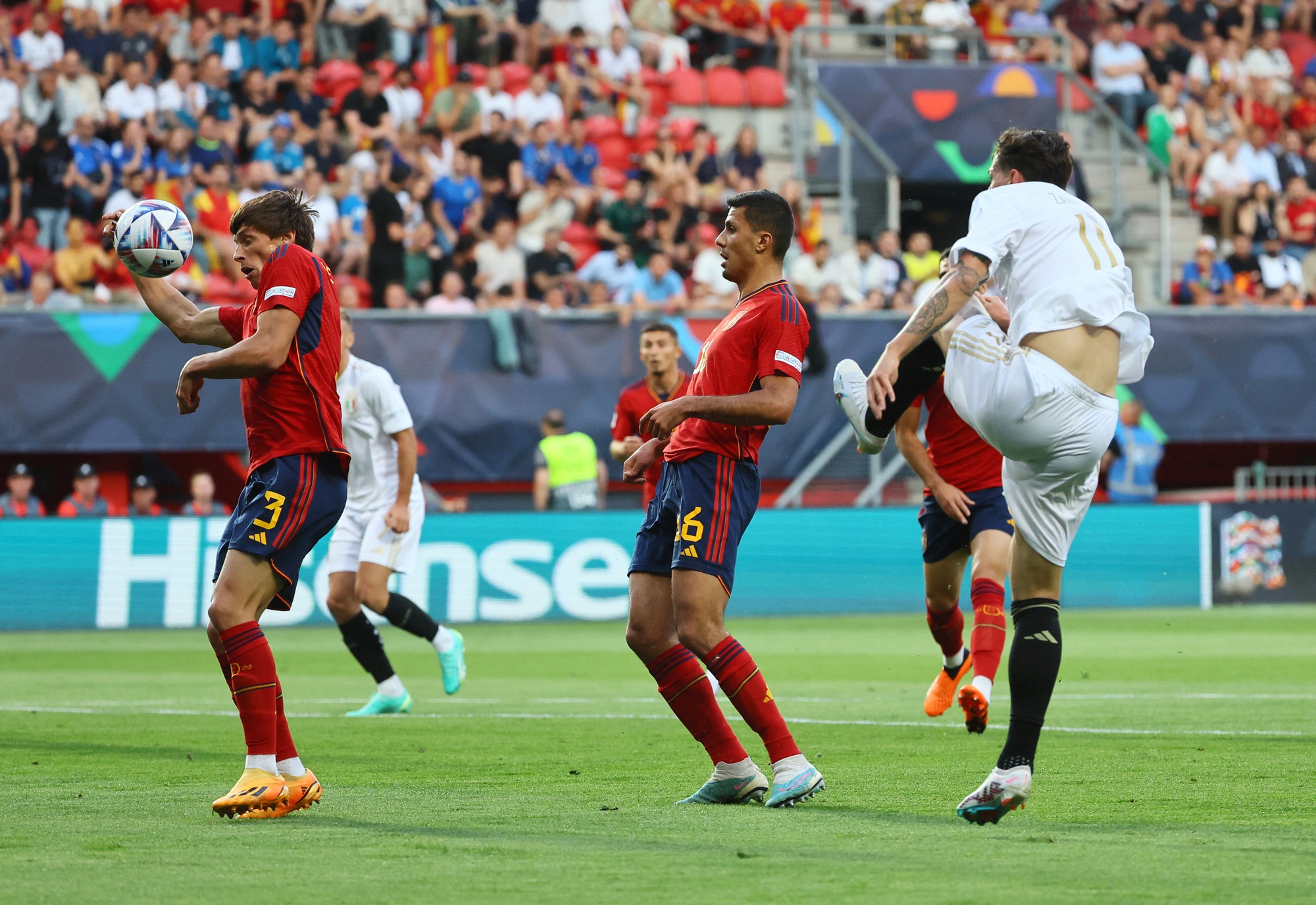 Kép phụ Joselu lập công, Tây Ban Nha loại Ý ở bán kết Nations League - Ảnh 3.