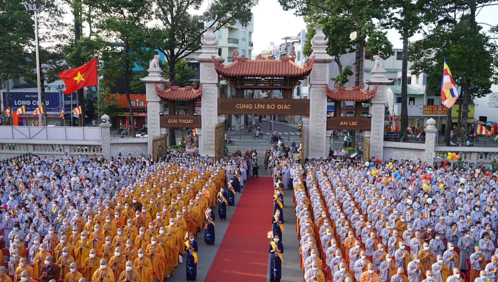 Phật giáo TP HCM long trọng tổ chức Đại lễ Phật đản Phật lịch 2567 - Ảnh 6.