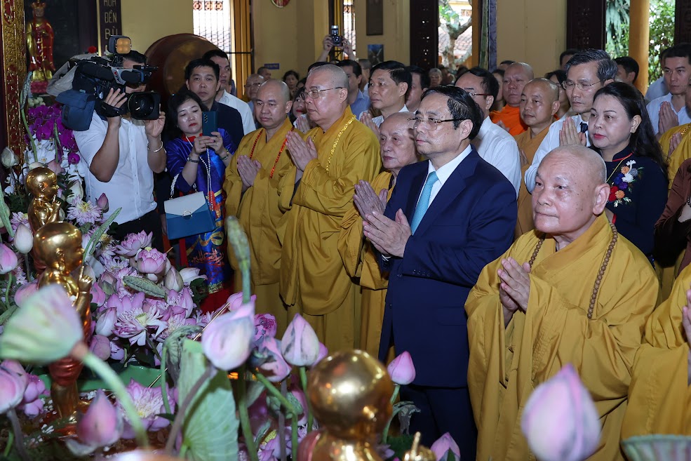 Thủ tướng Phạm Minh Chính chúc mừng Đại lễ Phật đản - Ảnh 3.