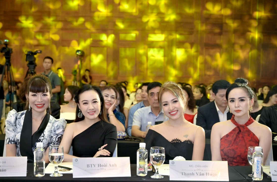 Kosmetyki wysokiej klasy Vaparo: Skrócenie procesu pielęgnacji skóry dla klientów - Zdjęcie 2. Mỹ phẩm cao cấp Vaparo: Rút ngắn công đoạn chăm sóc da cho khách hàng - Ảnh 2.