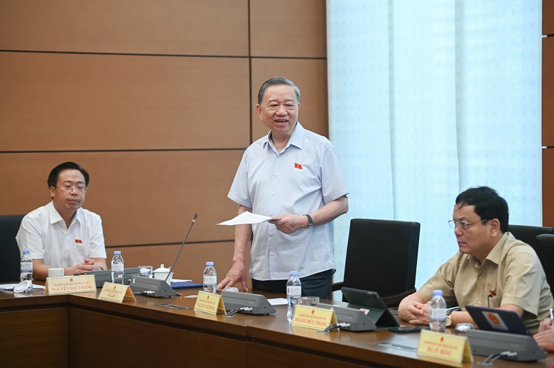 Bộ trưởng Tô Lâm giải thích lý do đổi thẻ căn cước công dân thành thẻ căn cước - Ảnh 1.