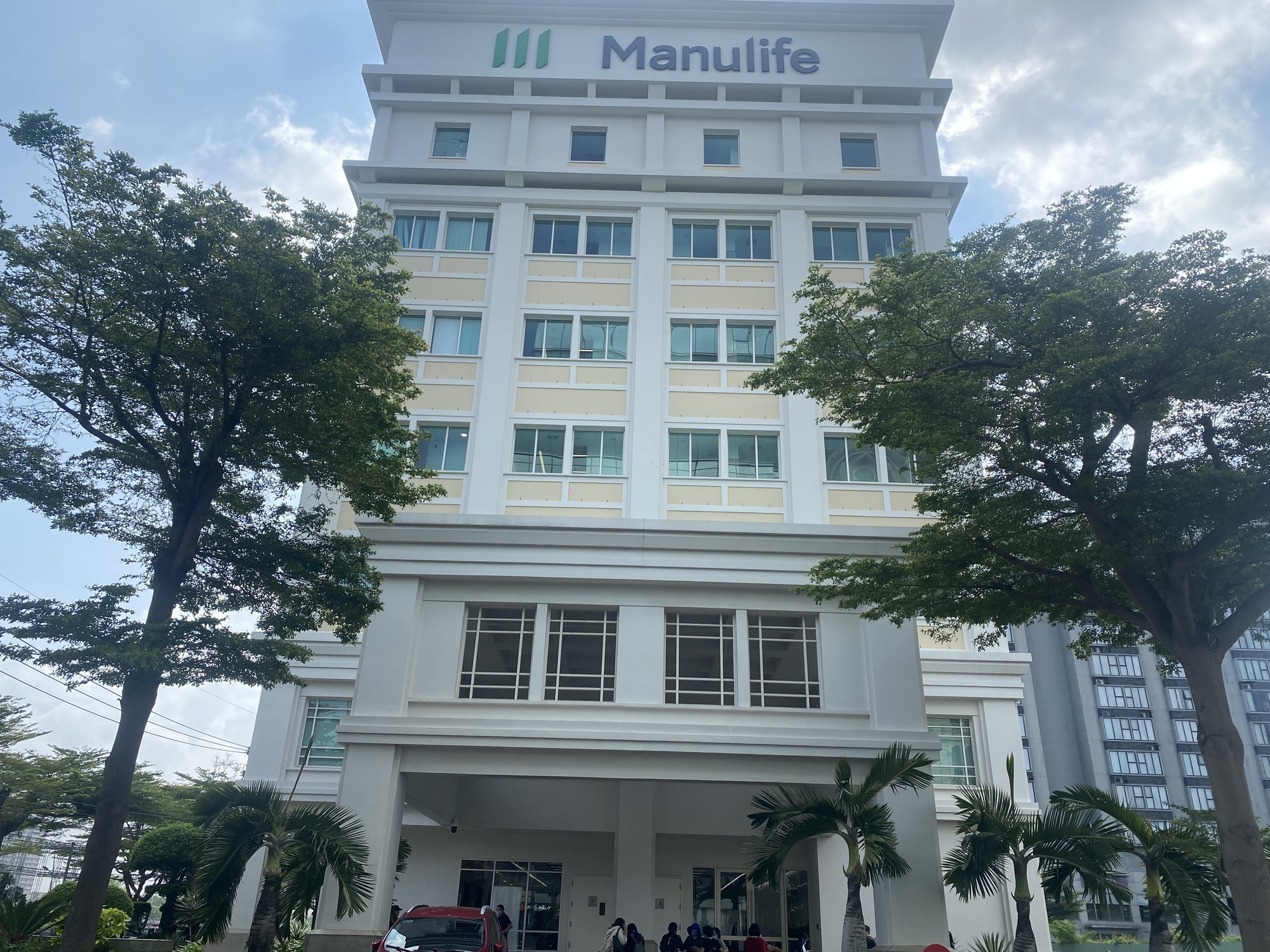 Manulife rớt khỏi Top 10 công ty bảo hiểm nhân thọ uy tín - Ảnh 1.