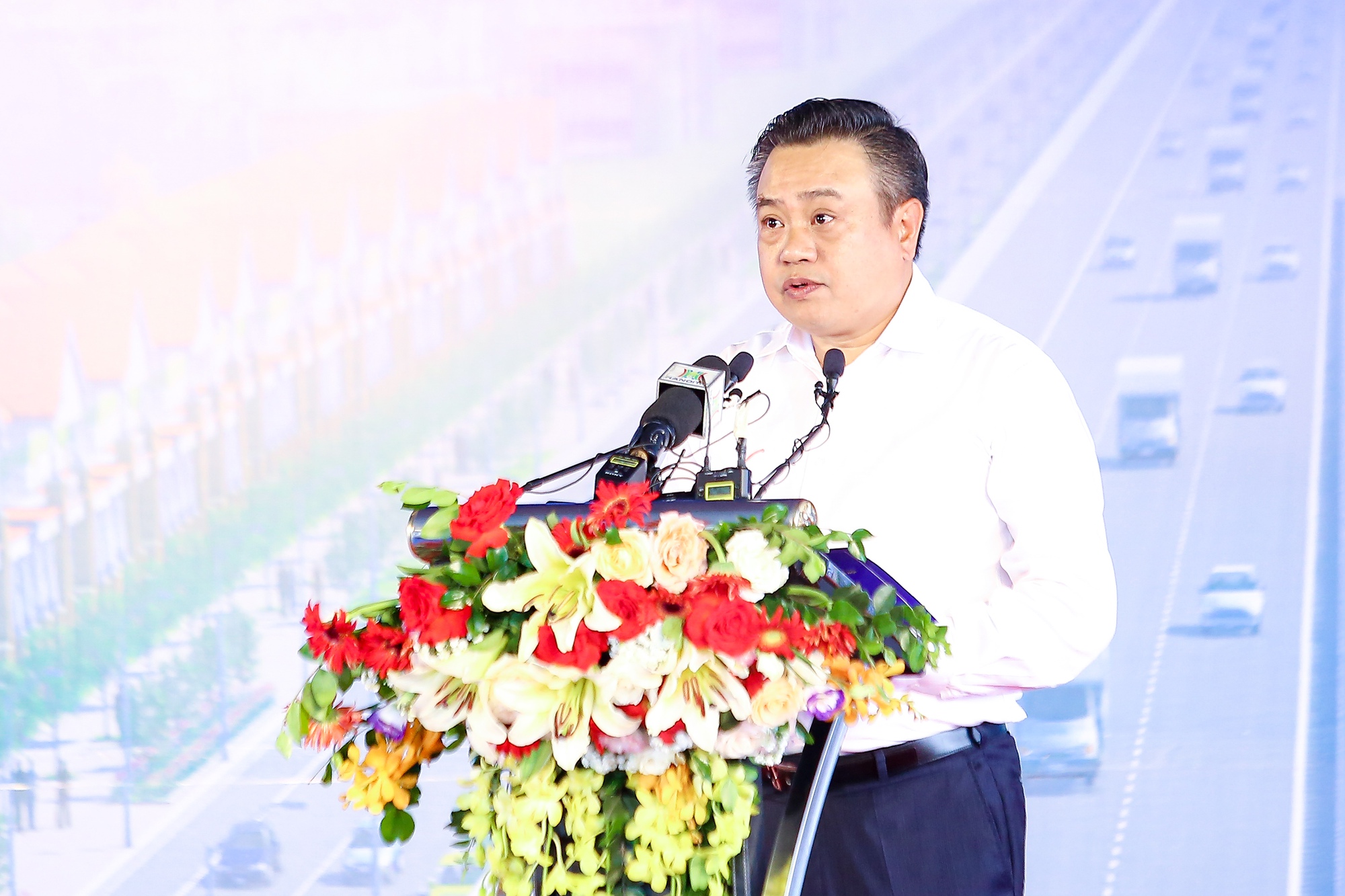 Thủ tướng phát lệnh khởi công 2 dự án đường Vành đai 4 - vùng Thủ đô và cao tốc Cao Lãnh - An Hữu - Ảnh 7.
