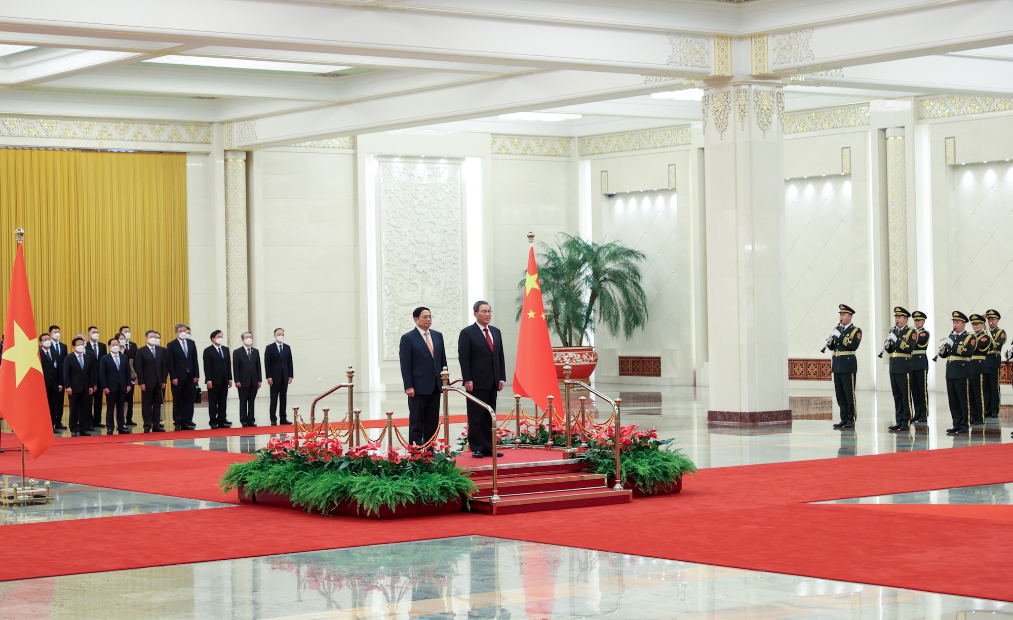 Lễ đón Thủ tướng Phạm Minh Chính thăm chính thức Trung Quốc - Ảnh 2.