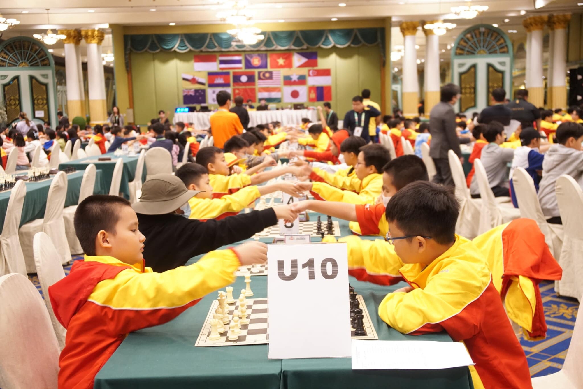 Kỳ thủ Gen Alpha Đinh Nho Kiệt giành 6 HCV cờ vua trẻ Đông Nam Á - Ảnh 1.