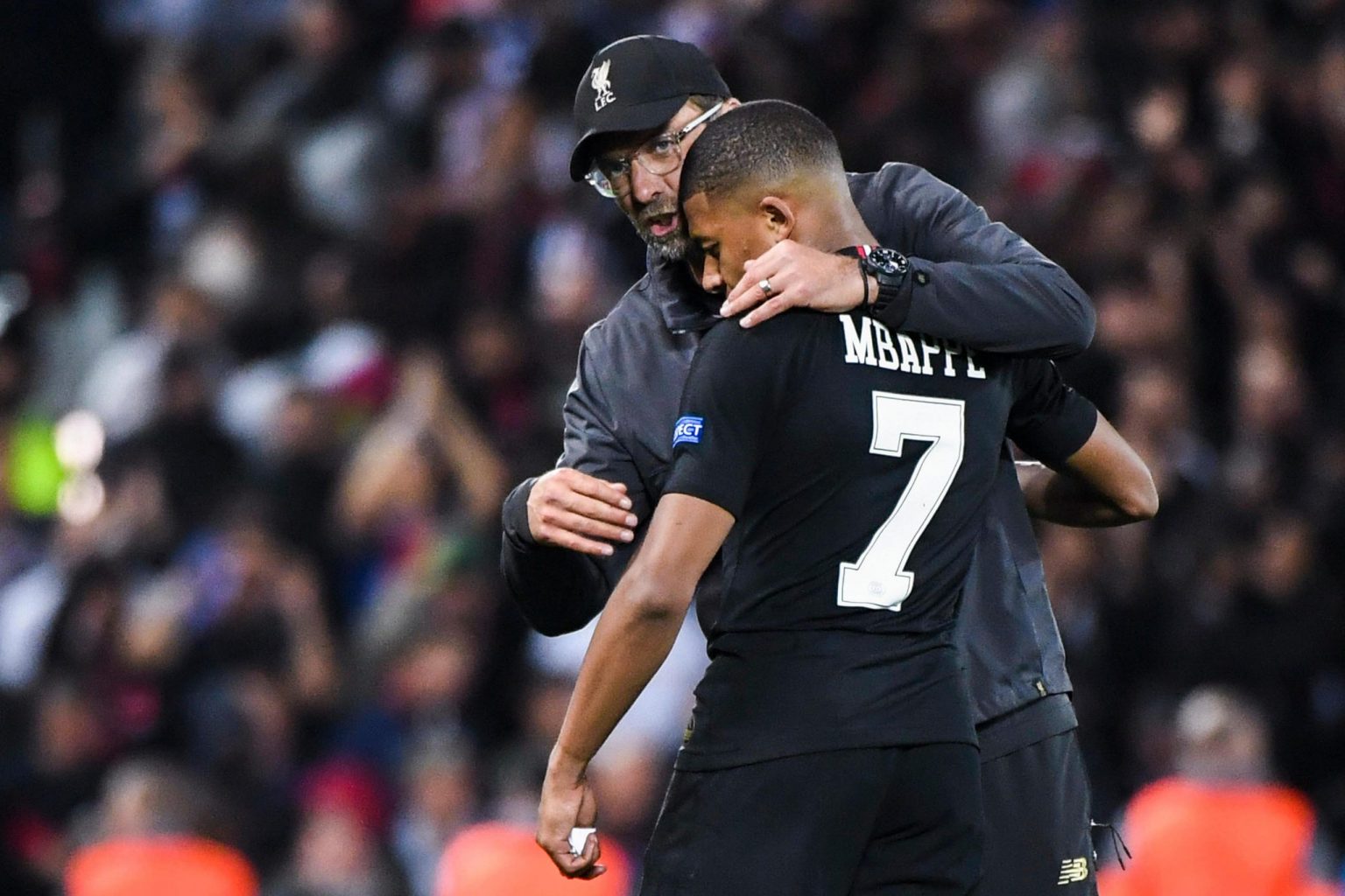 Đưa ra đề nghị khủng, Liverpool tranh chữ ký của Mbappe với Real Madrid - Ảnh 1.