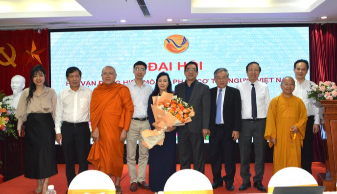 Bà Nguyễn Thị Kim Tiến tái đắc cử Chủ tịch Hội Vận động hiến mô, bộ phận cơ thể người - Ảnh 3. Bà Nguyễn Thị Kim Tiến tái đắc cử Chủ tịch Hội Vận động hiến mô, bộ phận cơ thể người - Ảnh 3.