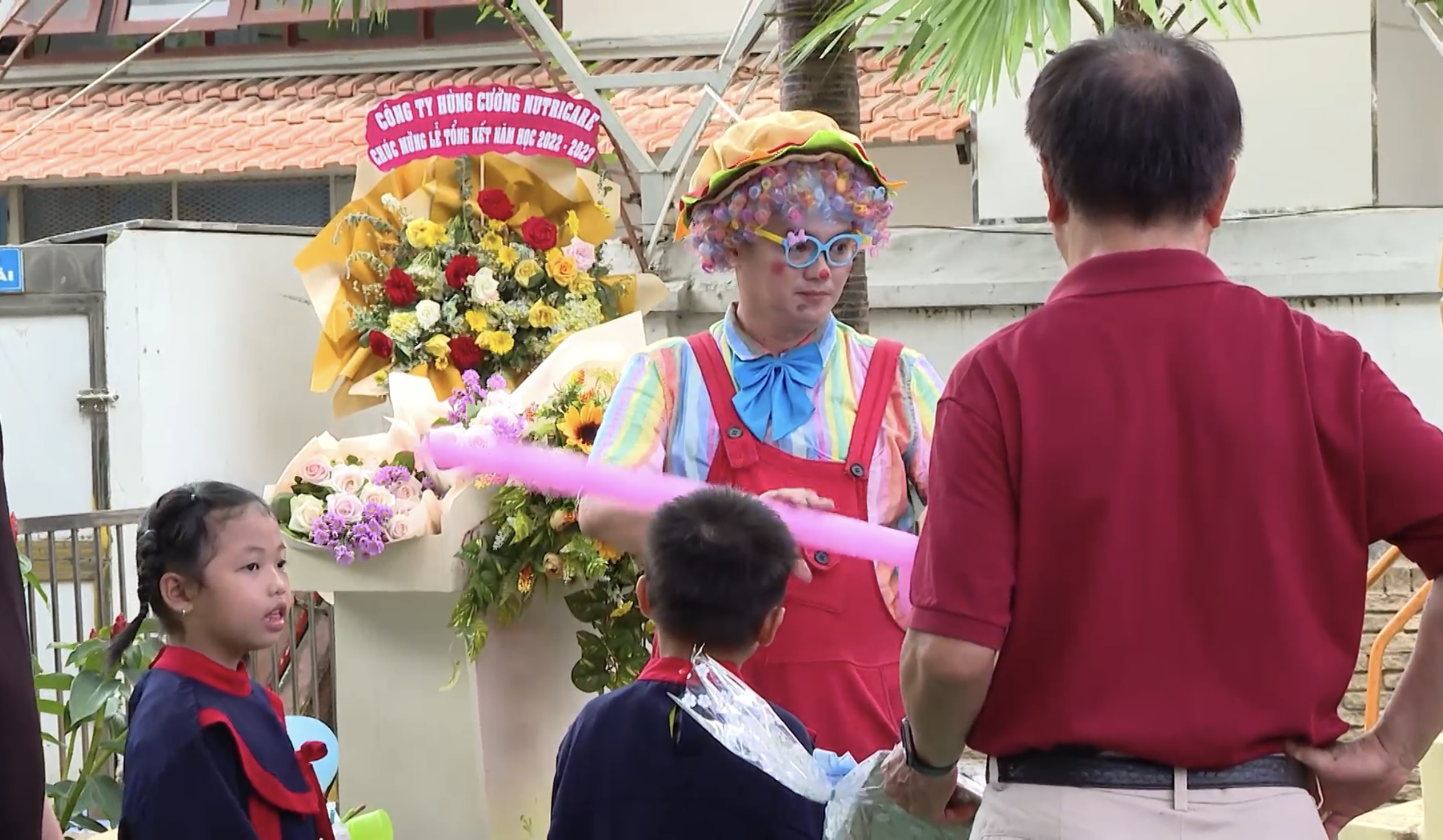 Chân dung hề Hải Sido - người cha còn sống của những đứa trẻ mắc bệnh ung thư - Ảnh 3. Chân dung hề Hải Sido - người cha còn sống của những đứa trẻ mắc bệnh ung thư - Ảnh 3.