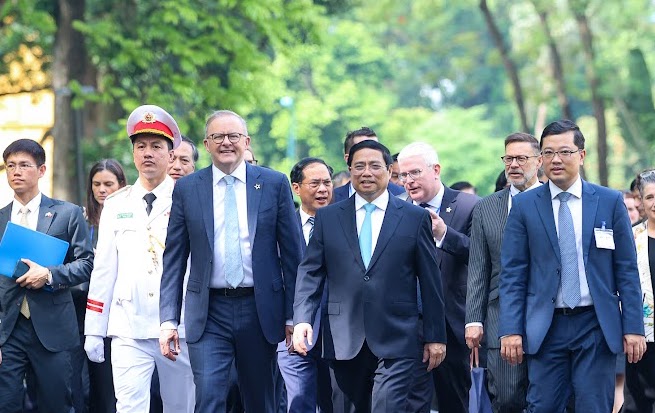 Cận cảnh Thủ tướng Phạm Minh Chính chủ trì lễ đón Thủ tướng Úc - Ảnh 1.