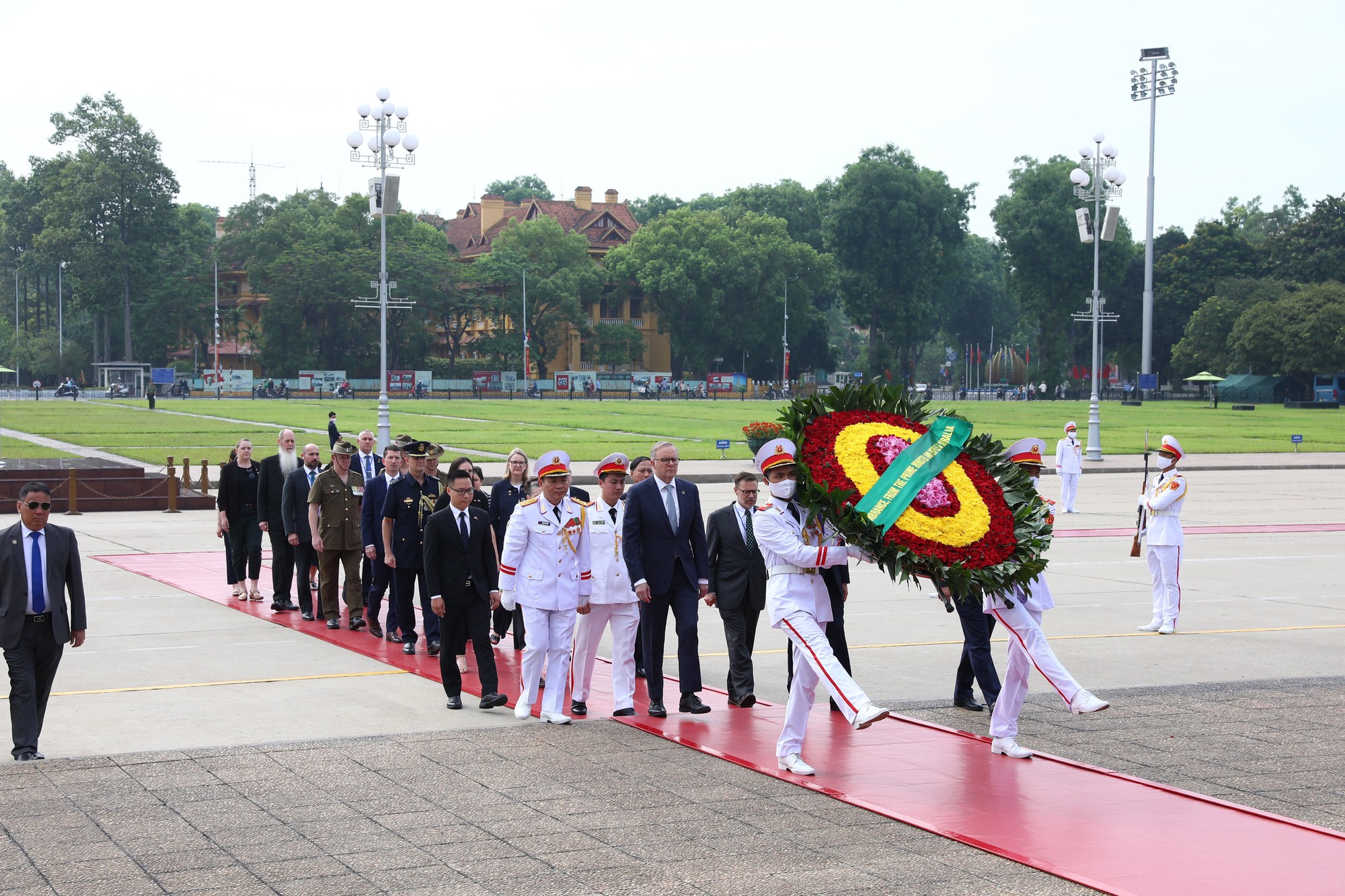 Cận cảnh Thủ tướng Phạm Minh Chính chủ trì lễ đón Thủ tướng Úc - Ảnh 3.