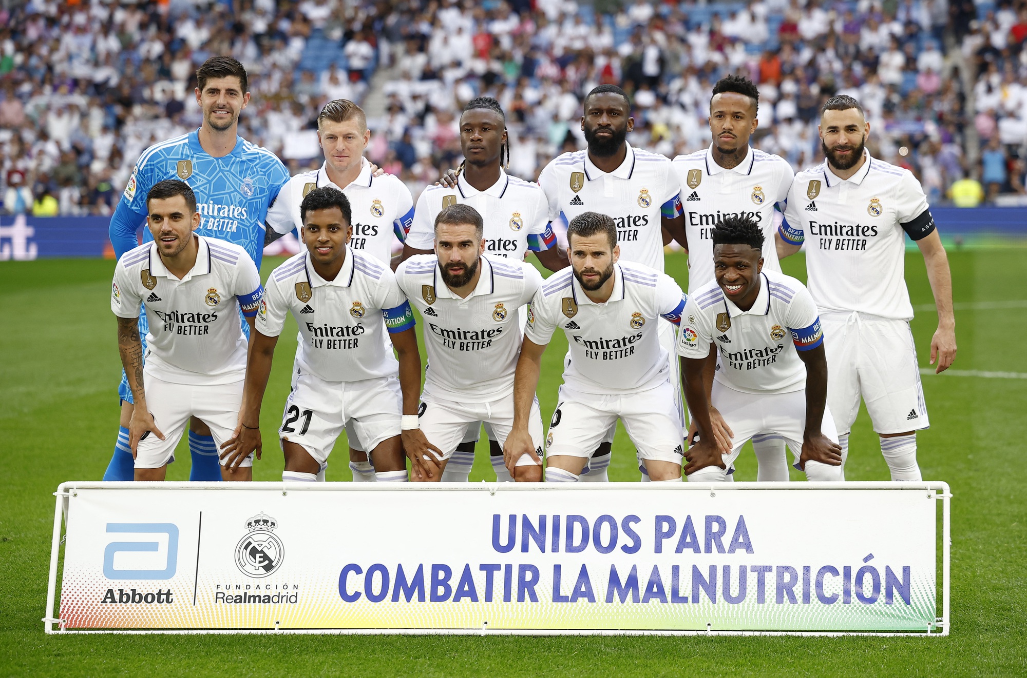 Real Madrid đoạt ngôi á quân La Liga, Benzema tỏa sáng ngày chia tay - Ảnh 1.