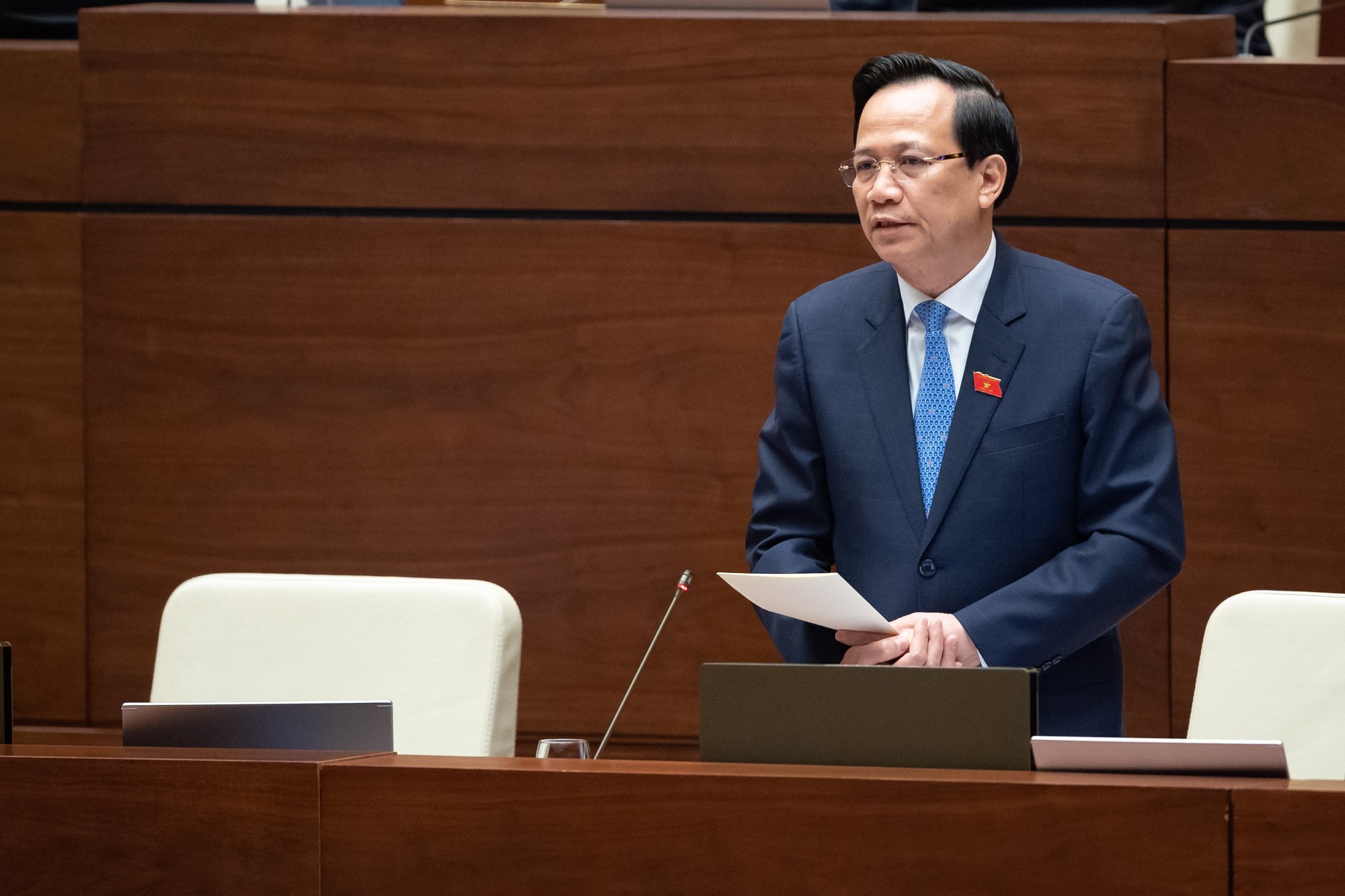 Bộ trưởng Đào Ngọc Dung: Ăn cơm công nhân mới hiểu sao người lao động buộc phải về quê - Ảnh 3. Bộ trưởng Đào Ngọc Dung: Ăn cơm công nhân mới hiểu sao người lao động buộc phải về quê - Ảnh 3.