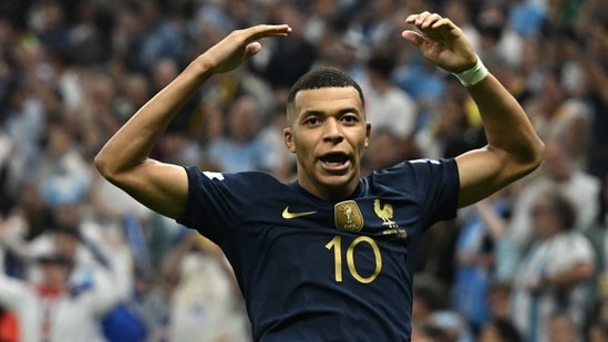 Mbappe lên tiếng về các cuộc bạo động ở Pháp, HLV Galtier ra tòa - Ảnh 1.