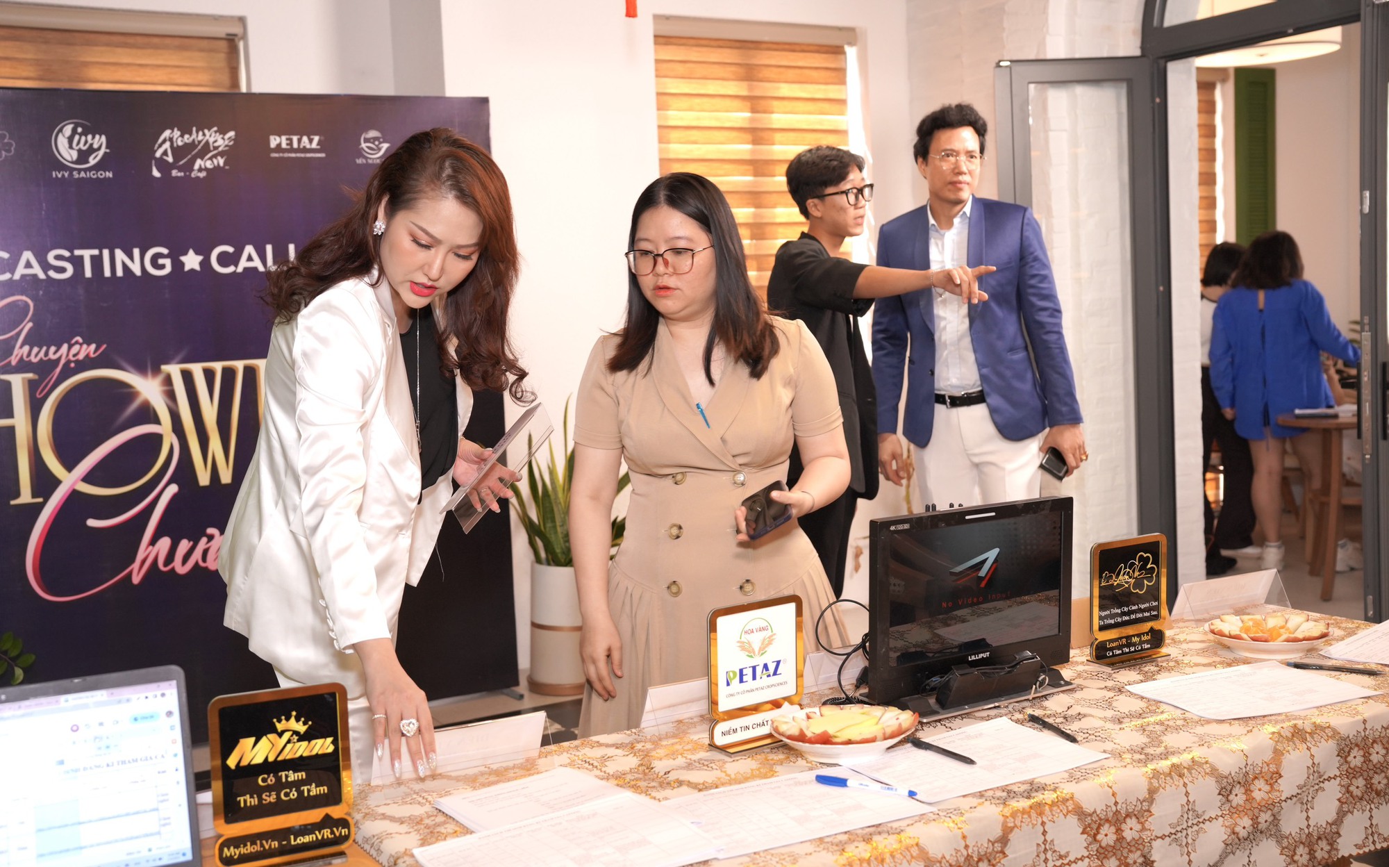 فلم سیکرٹ شوبز نے باضابطہ طور پر اداکاروں کو کاسٹ کیا - تصویر 7۔ Phim Bí mật Showbiz chính thức casting chọn diễn viên - Ảnh 7.