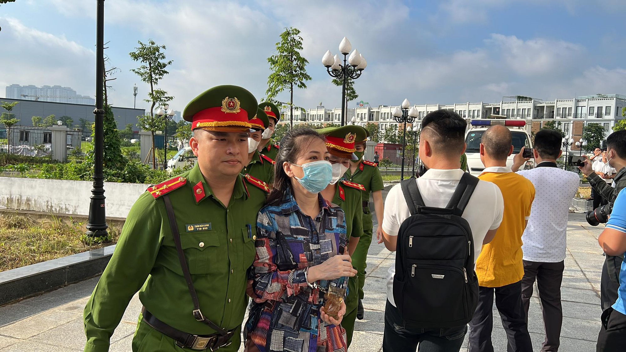 Hình ảnh cựu phó chủ tịch Hà Nội và Quảng Nam hầu toà - Ảnh 12.