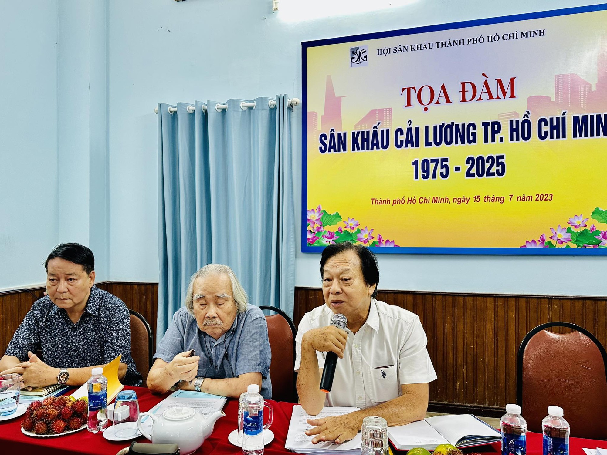 Tọa đàm Sân khấu Cải lương TP HCM, 1975 - 2025: Cải tiến để cải lương phát triển - Ảnh 9.