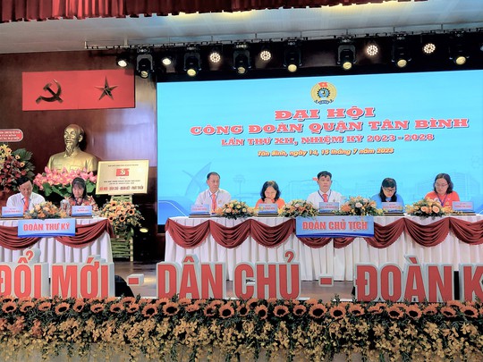 Ông Đinh Trần Thanh Tâm tái đắc cử Chủ tịch LĐLĐ quận Tân Bình, TP HCM - Ảnh 2.