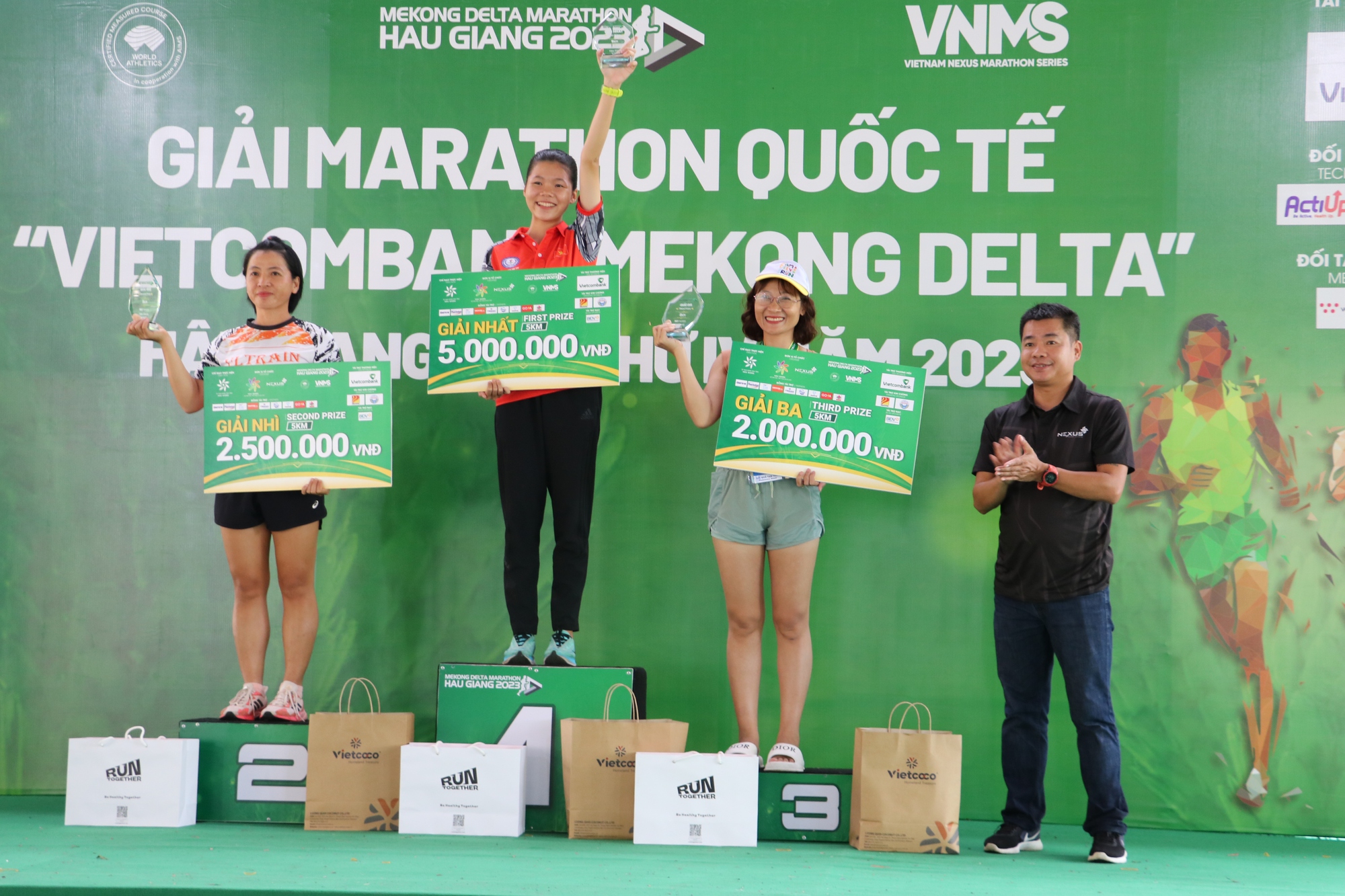 Hình ảnh “có 1 không 2 tại giải marathon quốc tế ở Hậu Giang - Ảnh 37.