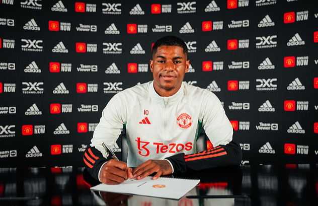 Rashford gia hạn 5 năm với Man United, lương cao nhất nhì Ngoại hạng - Ảnh 1.