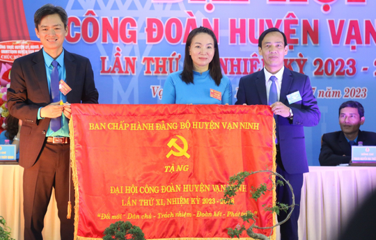 Công đoàn huyện Vạn Ninh, tỉnh Khánh Hòa nỗ lực chăm lo đời sống người lao động - Ảnh 4.