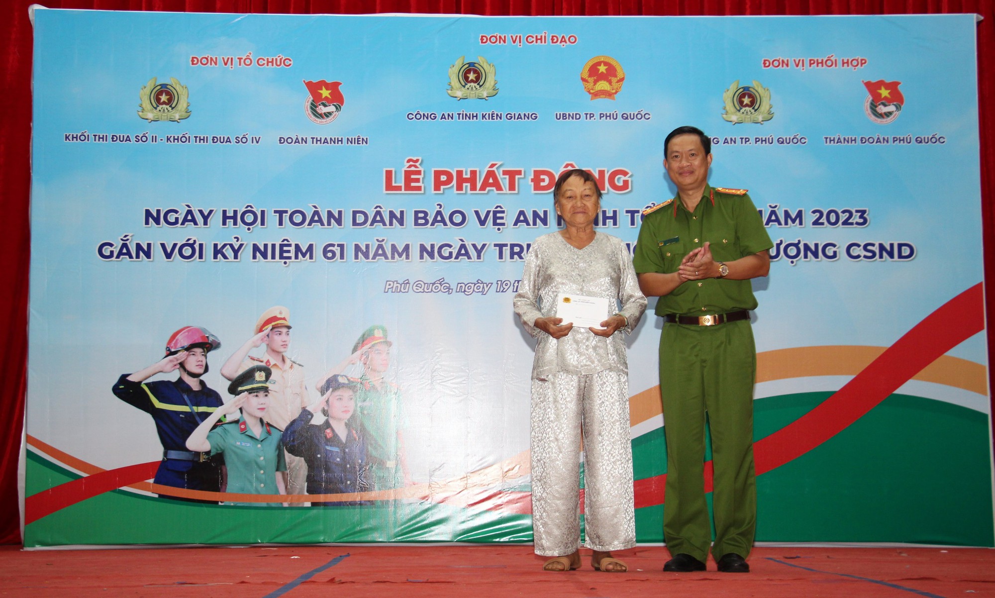 Công an tỉnh Kiên Giang tổ chức nhiều hoạt động tại Phú Quốc - Ảnh 5.