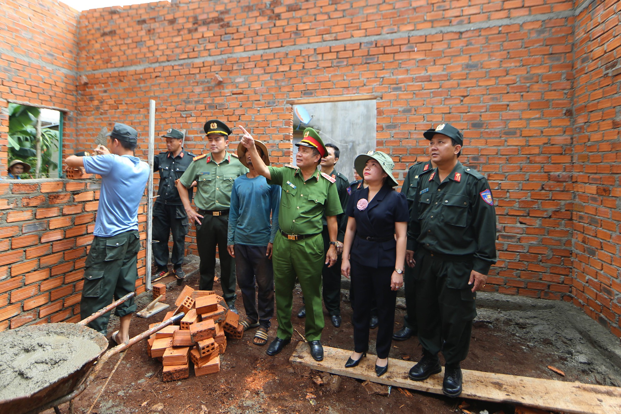 Thắm tình quân dân nơi Tây Nguyên hùng vĩ - Ảnh 5.