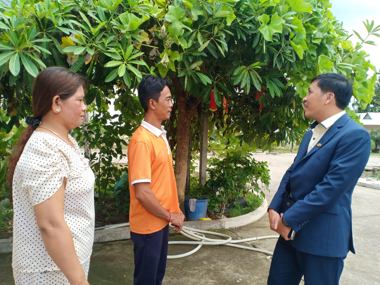 Sướng lây với chuyện vừa đẹp vừa lạ nơi công xưởng - Ảnh 2.