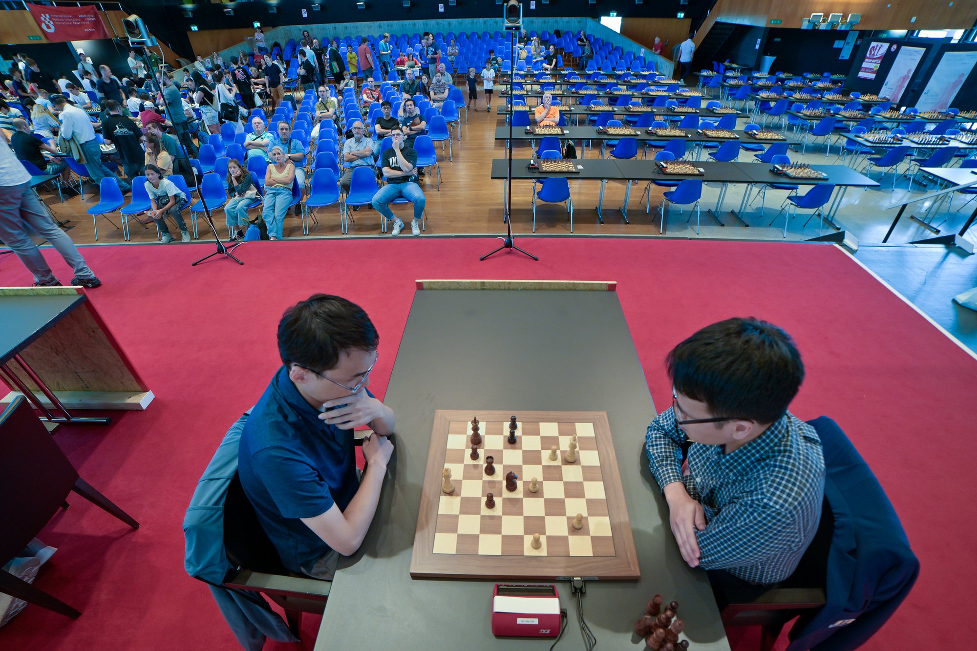 Hạ kỳ thủ số hai Trung Quốc, Lê Quang Liêm tăng tốc đua vô địch Biel Grandmaster - Ảnh 1.