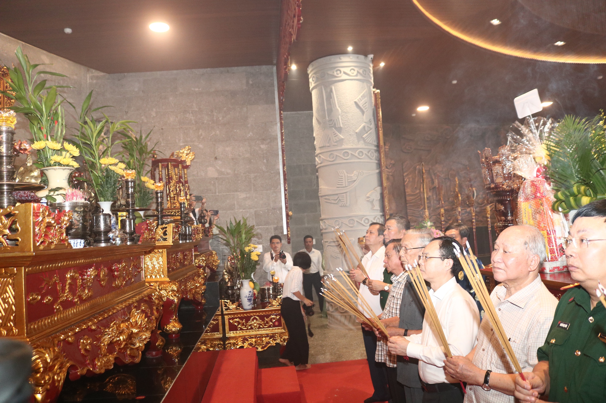 Cung tiến giống tre bên Lăng Chủ tịch Hồ Chí Minh trồng tại Đền thờ Vua Hùng ở Cần Thơ - Ảnh 2.