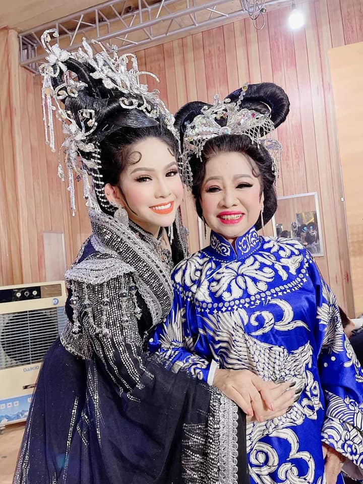 Kịch bản Xử án Phi Giao của soạn giả Bạch Mai đắt show - Ảnh 1.