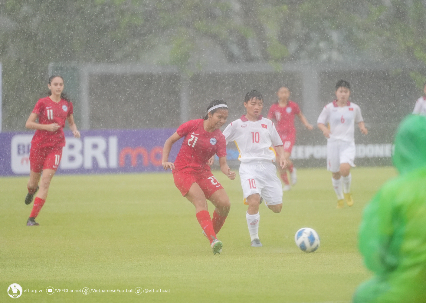 U19 nữ Việt Nam ra quân thuận lợi tại AFF Championship - Ảnh 1.