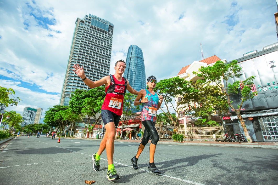 Marathon Đà Nẵng lần thứ 10 trở lại với đường chạy mới và nhiều hoạt động đáng mong đợi - Ảnh 1. Marathon Đà Nẵng lần thứ 10 trở lại với đường chạy mới và nhiều hoạt động đáng mong đợi - Ảnh 1.