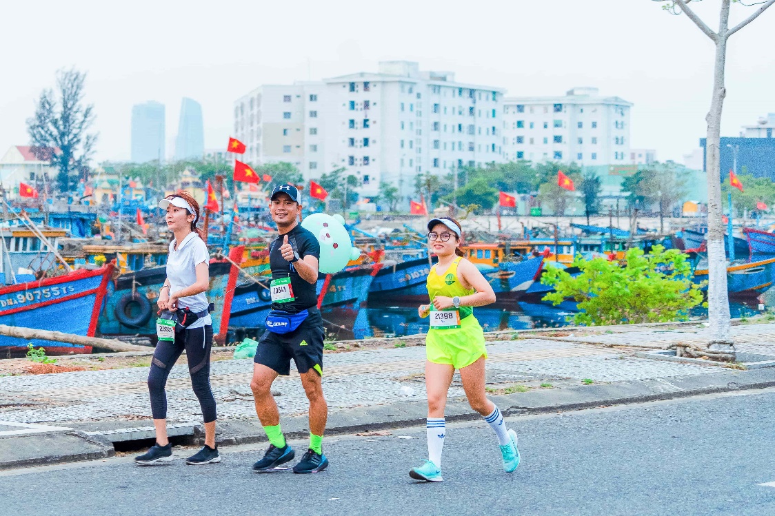 Marathon Đà Nẵng lần thứ 10 trở lại với đường chạy mới và nhiều hoạt động đáng mong đợi - Ảnh 3. Marathon Đà Nẵng lần thứ 10 trở lại với đường chạy mới và nhiều hoạt động đáng mong đợi - Ảnh 3.