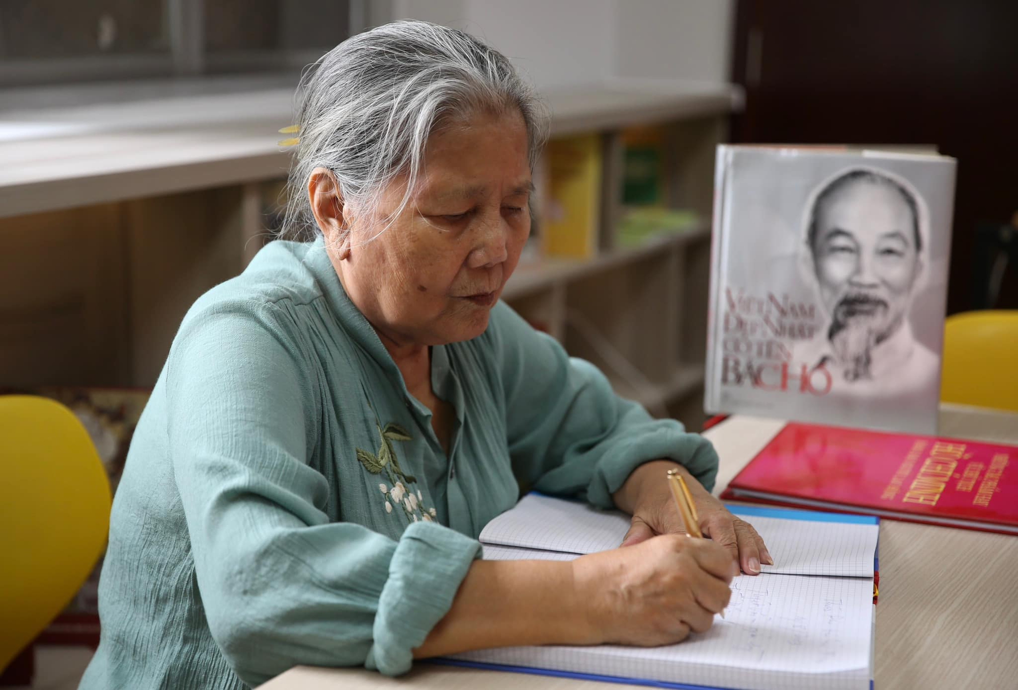 Không gian Văn hóa Hồ Chí Minh tại Báo Người Lao Động: NSƯT Lê Thiện kể chuyện gặp Bác - Ảnh 8.