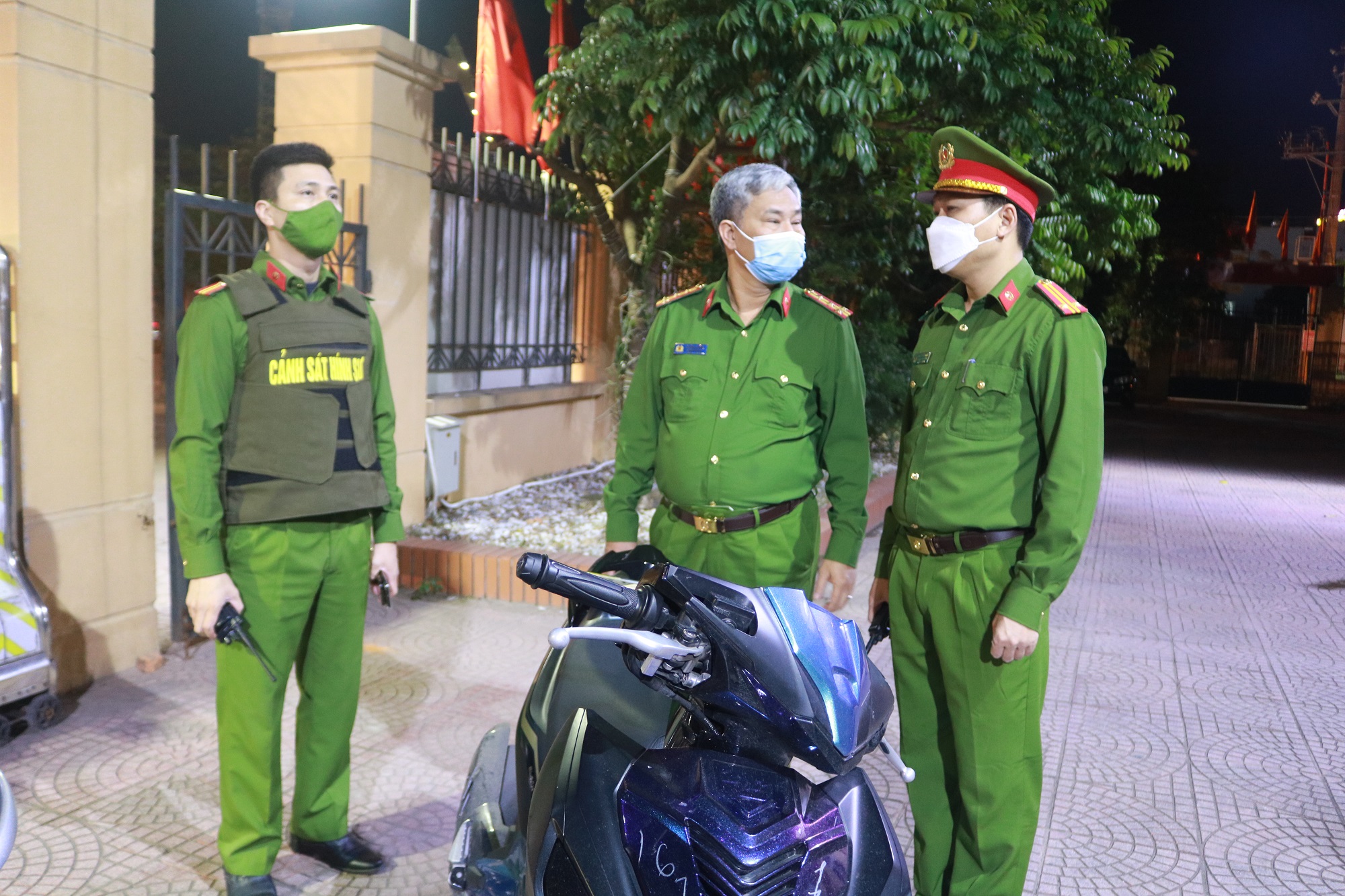 Đại tá hình sự đất Cảng (kỳ 2): Giải tán bữa tiệc quy tụ 500 giang hồ - Ảnh 3.