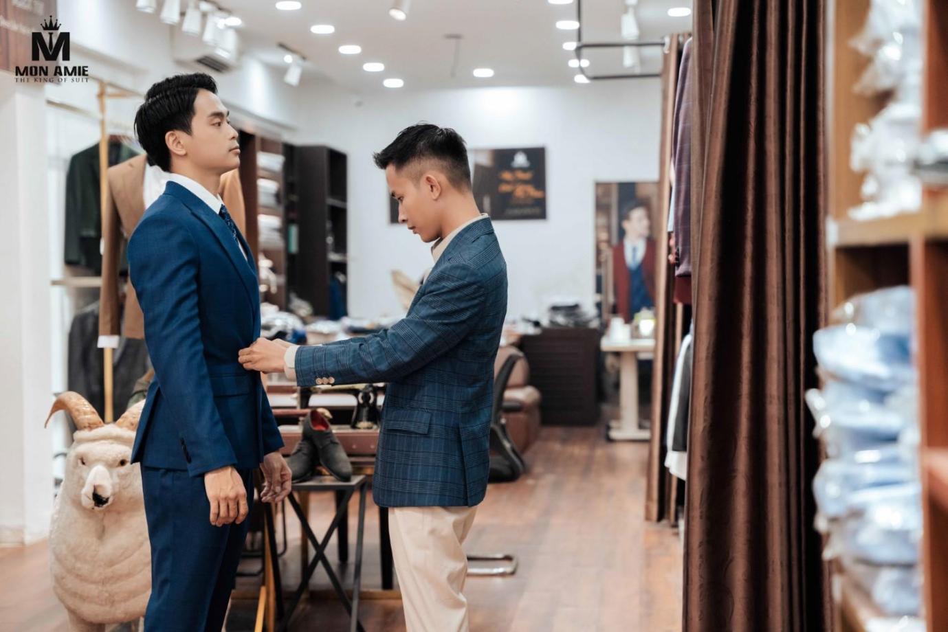 Mon Amie Veston desenvolve serviço de aluguel de ternos e smokings de alto padrão na Cidade de Ho Chi Minh - Foto 3. Mon Amie Veston phát triển Dịch vụ cho thuê Suit và Tuxedo cao cấp tại TP.HCM - Ảnh 3.