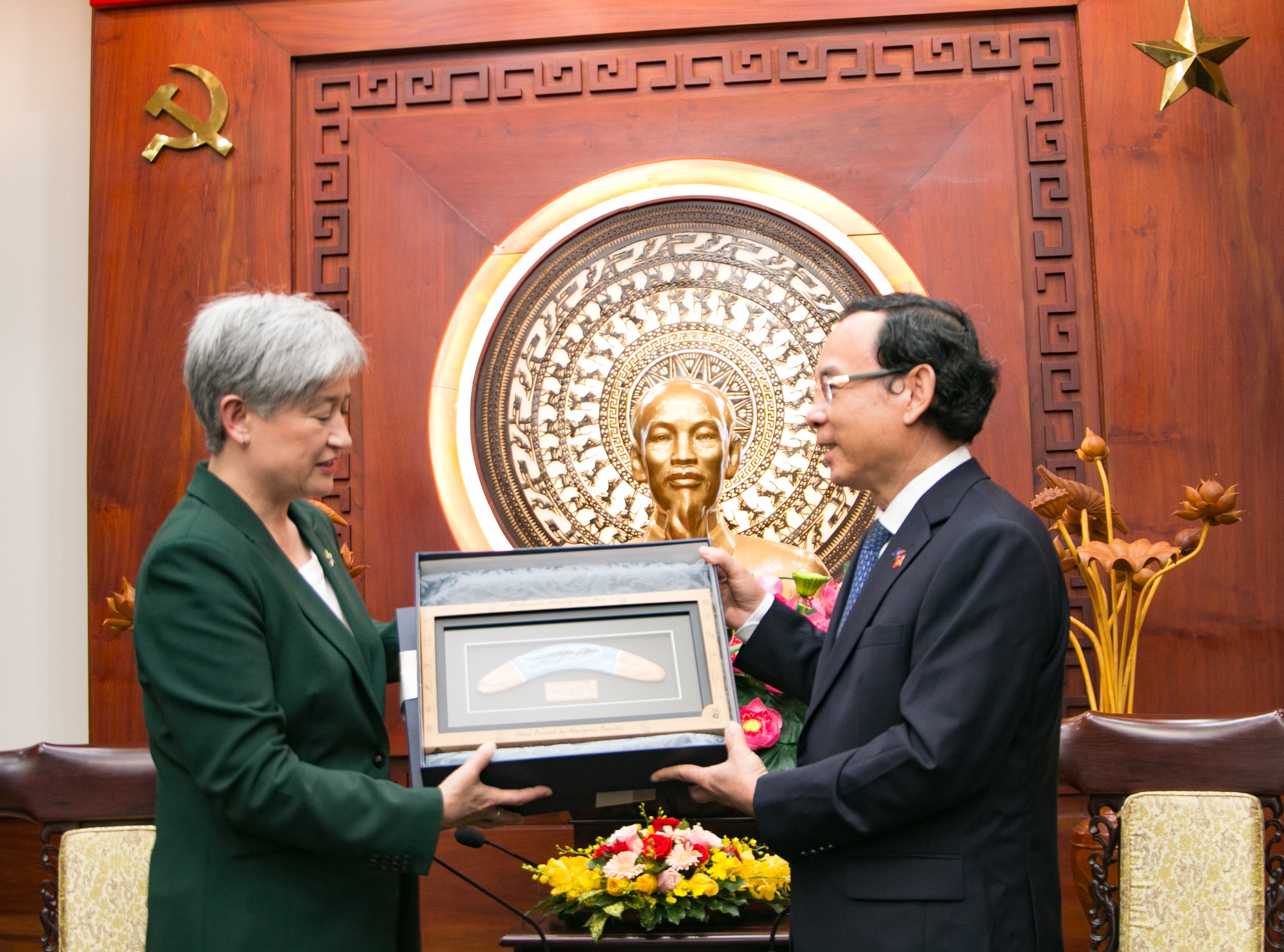 The Secretary of the Ho Chi Minh City Party Committee receives the Australian Foreign Minister - photo 4.