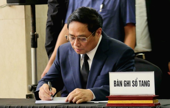 Lãnh đạo Đảng, Nhà nước viếng Phó Thủ tướng Lê Văn Thành - Ảnh 10.