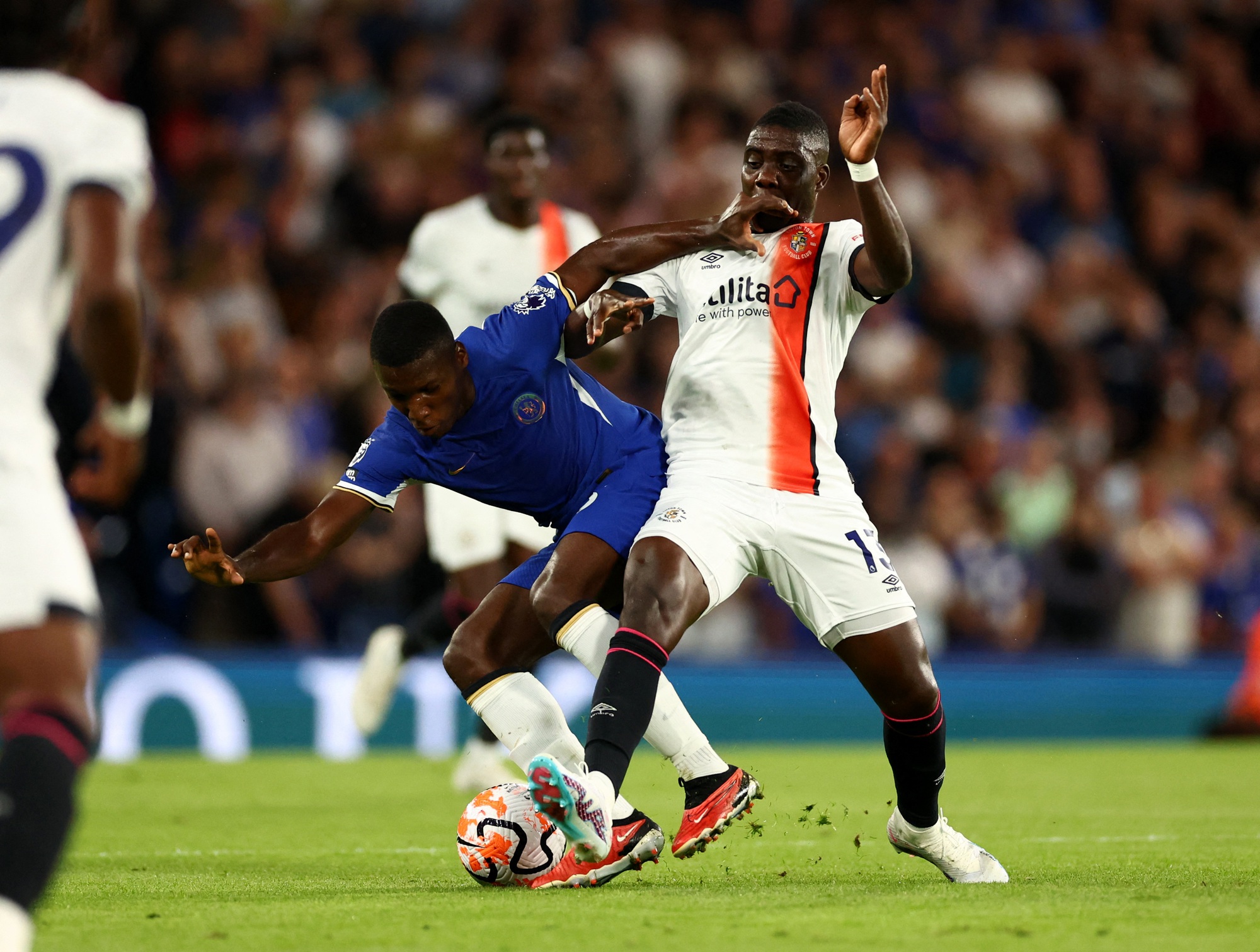 Raheem Sterling rực sáng, Chelsea giành chiến thắng đầu tay ở Stamford Bridge - Ảnh 1.