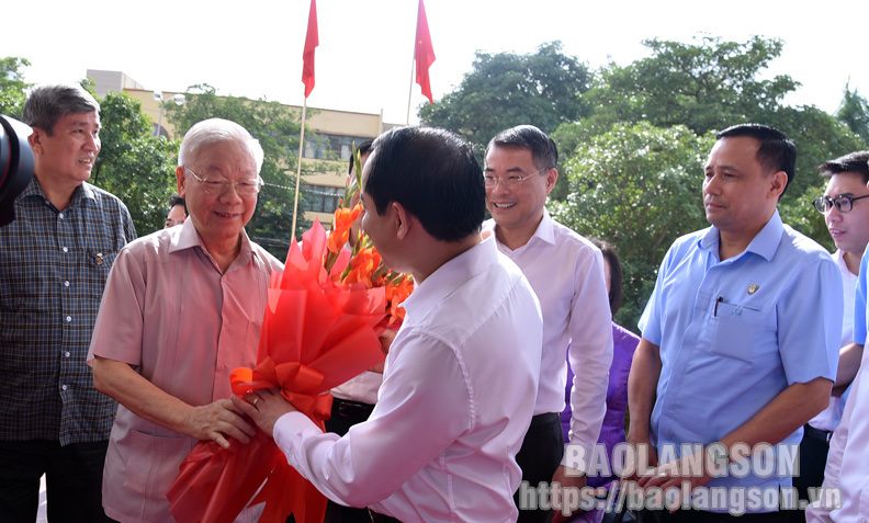 Tổng Bí thư Nguyễn Phú Trọng thăm và làm việc tại Lạng Sơn - Ảnh 4.