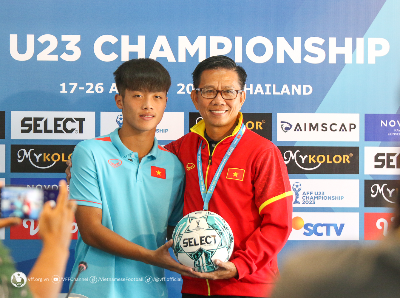 HLV Hoàng Anh Tuấn đánh giá cao U23 Indonesia - Ảnh 1.