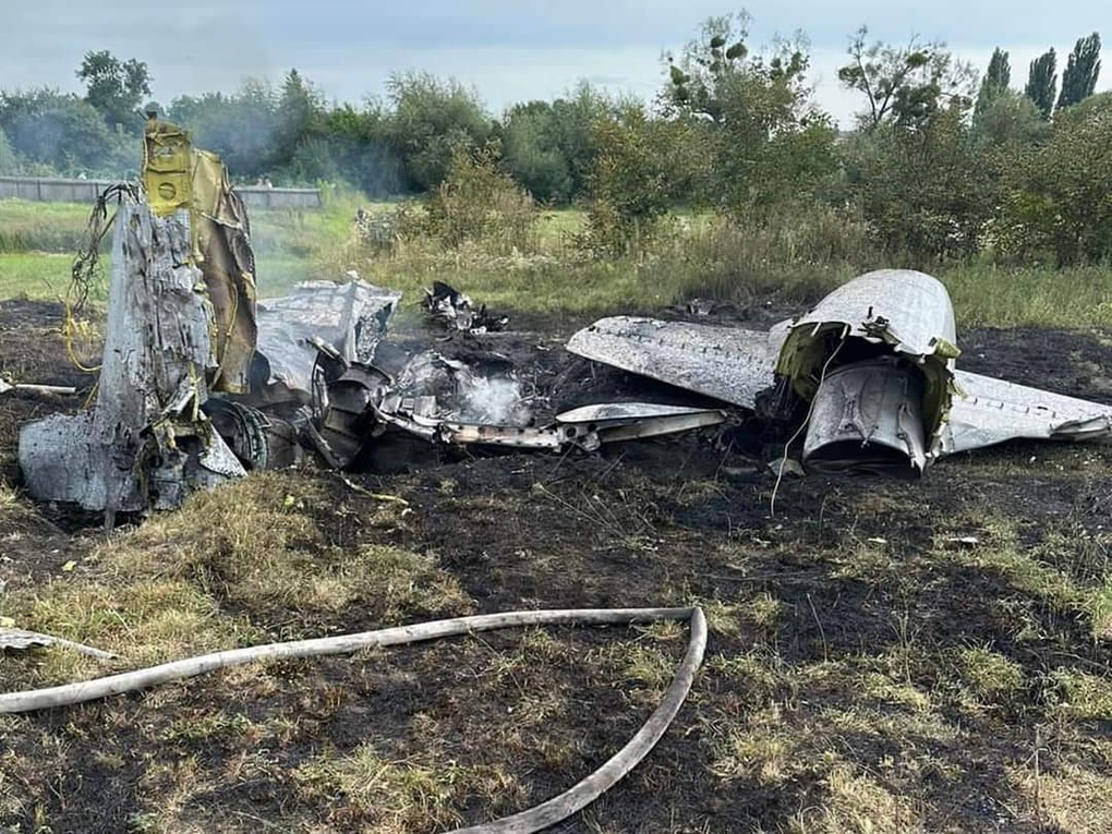 Ukraine: Plane collided in the air, damage to Kiev's Spectator - photo 2.