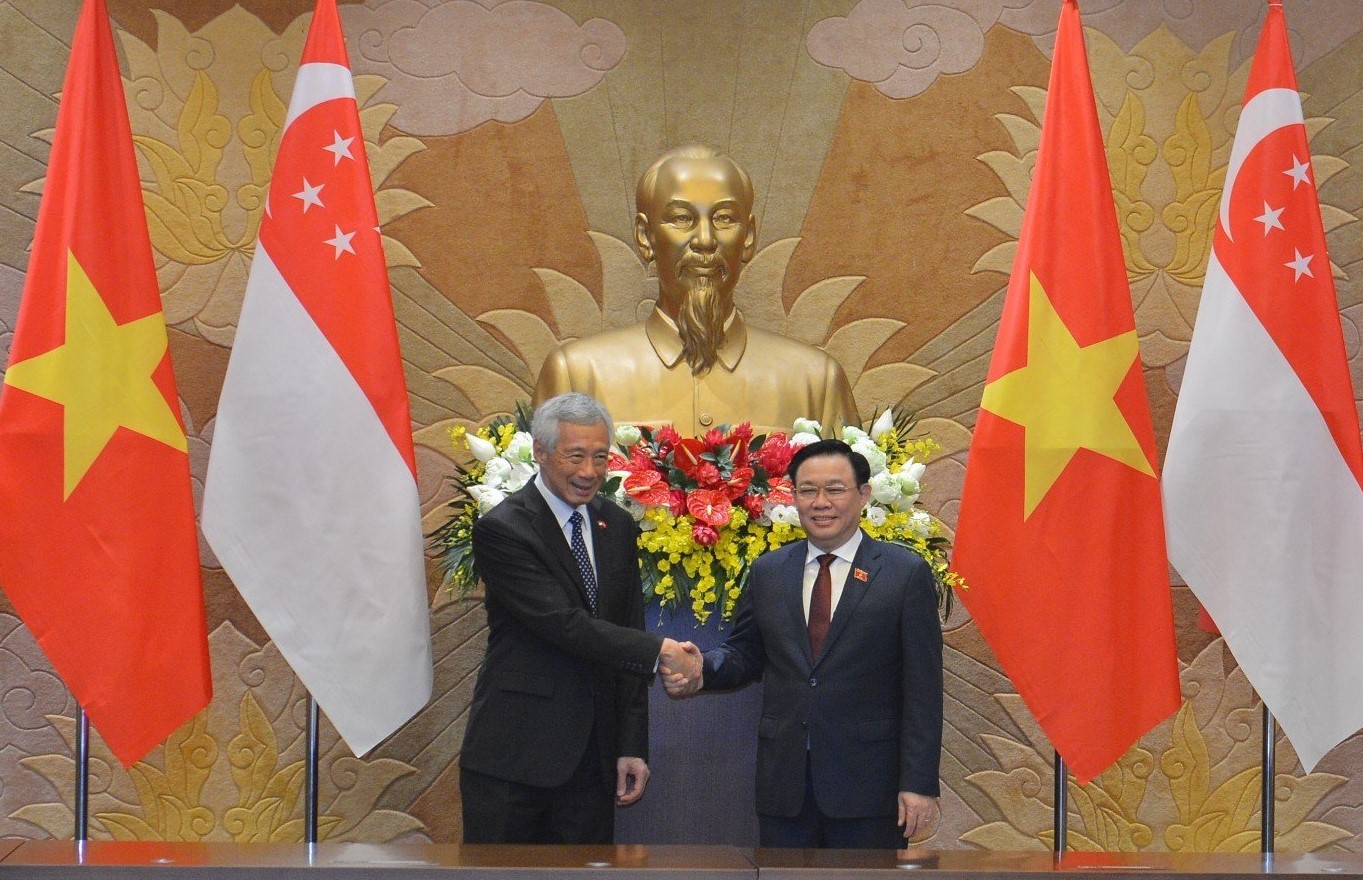 Thủ tướng Lý Hiển Long mời Chủ tịch Quốc hội Vương Đình Huệ thăm chính thức Singapore - Ảnh 4.