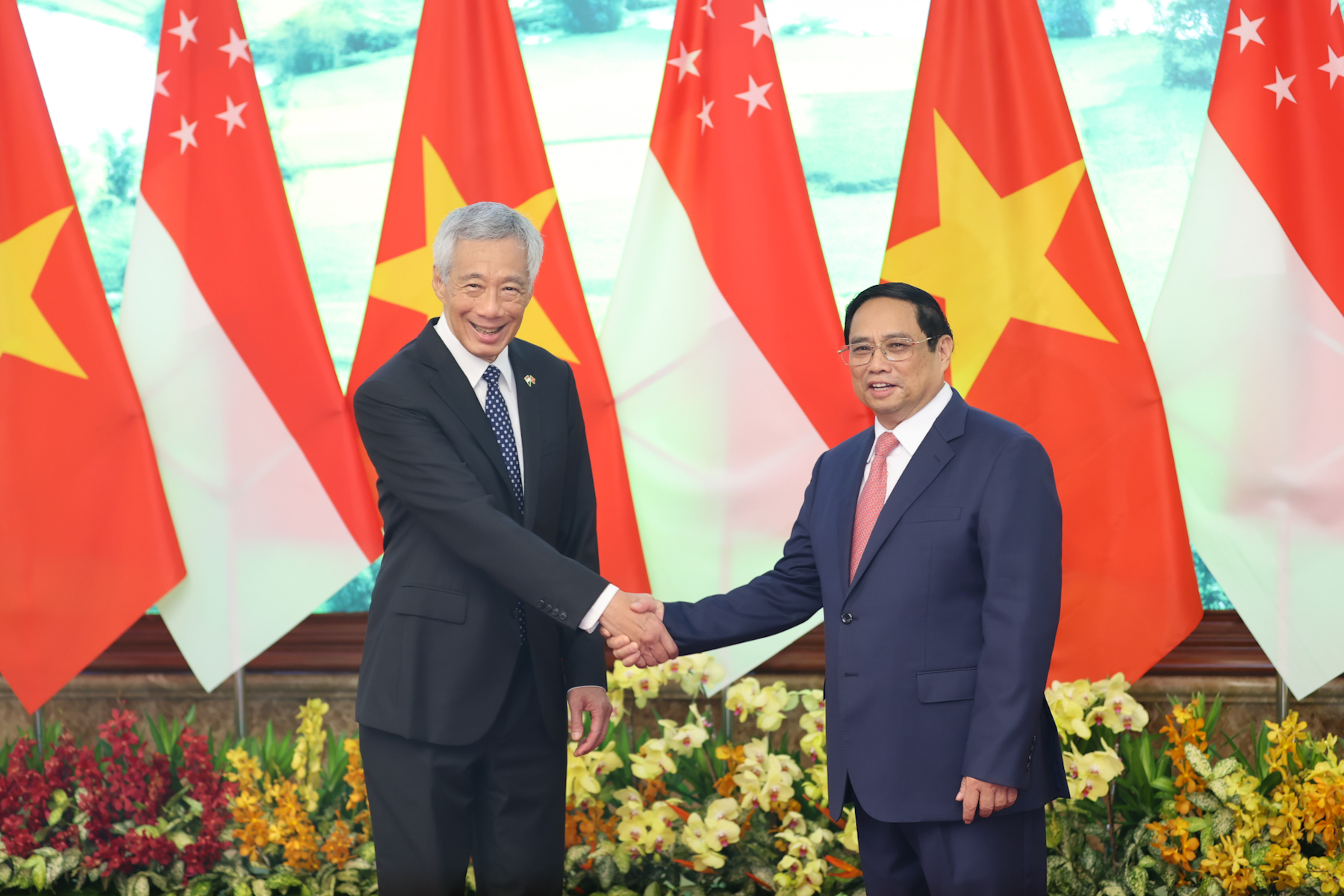 Thủ tướng Việt Nam - Singapore trò chuyện vui vẻ - Ảnh 13.